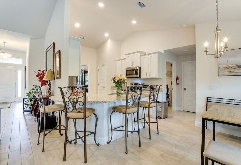 Spacious North Port Home 10 Mi To Beach!