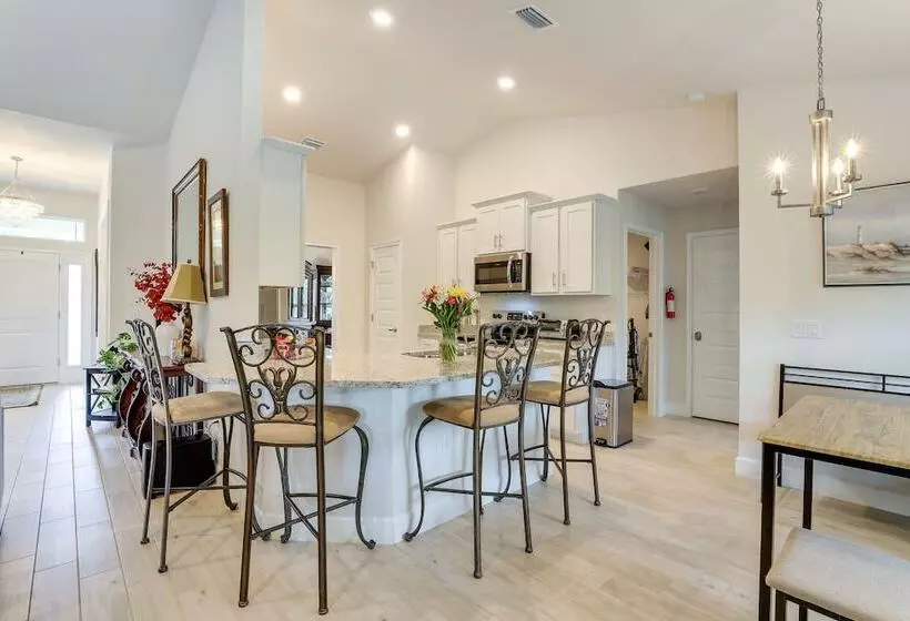 Spacious North Port Home 10 Mi To Beach!