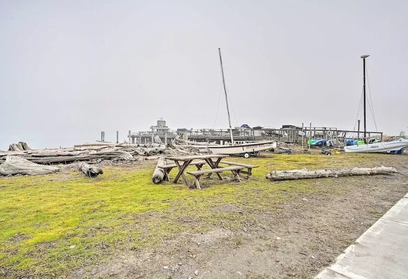 Sun Soaked Sandy Point Haven W/ Beach Access!