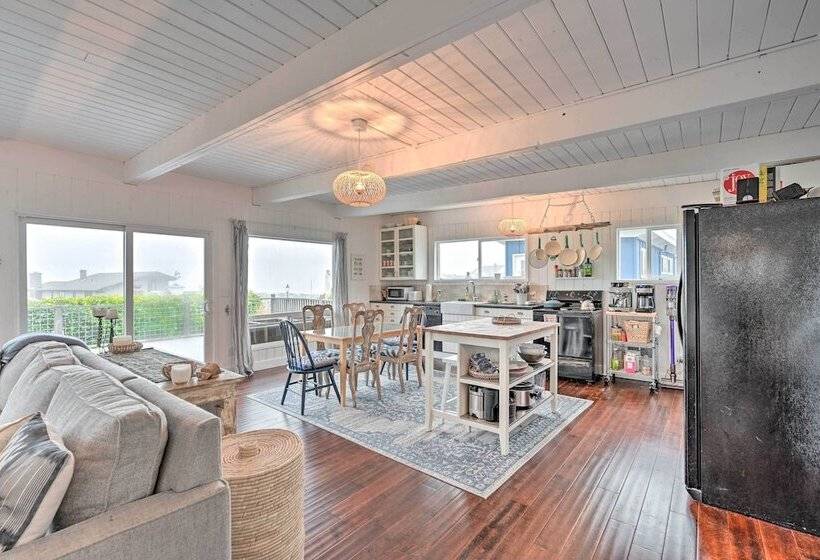 Sun Soaked Sandy Point Haven W/ Beach Access!