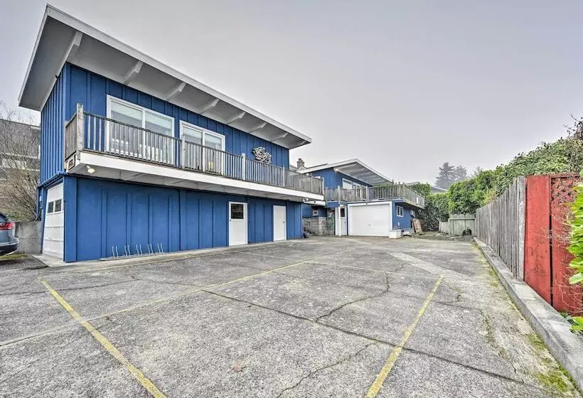 Sun Soaked Sandy Point Haven W/ Beach Access!