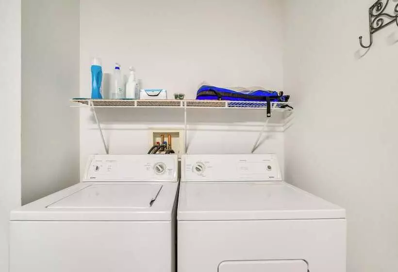 The Villages Abode W/ Community Pools, Golf & More