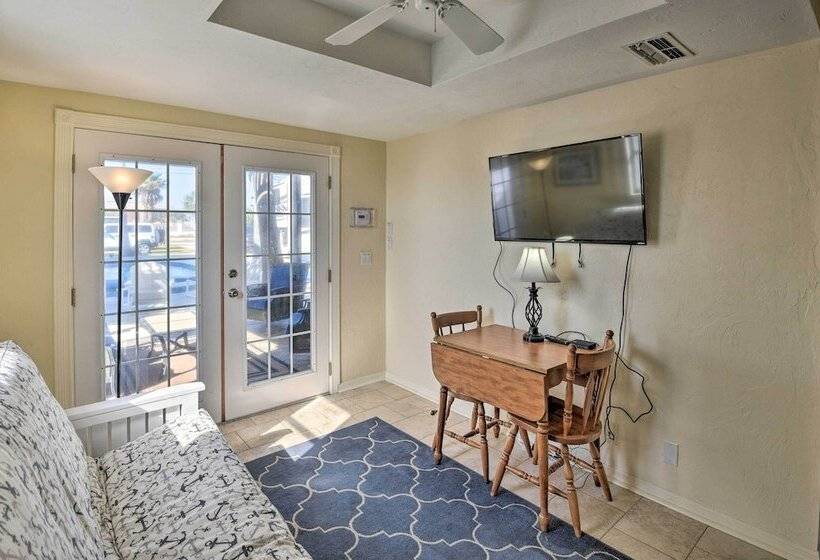 Sunny Florida Home W/ Decks & View, Steps To Beach