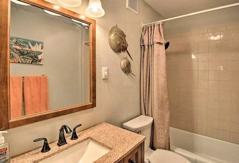 Sunny Florida Home W/ Decks & View, Steps To Beach
