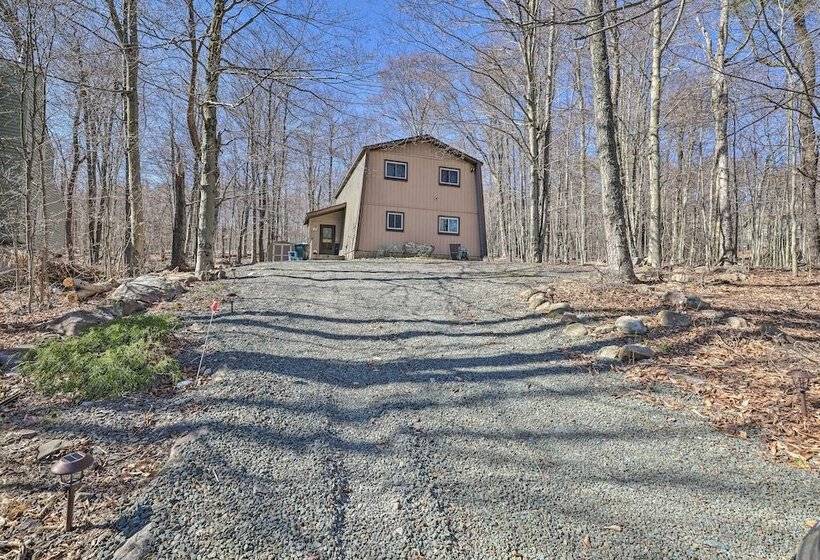 Tobyhanna Family Escape W/ Community Perks!