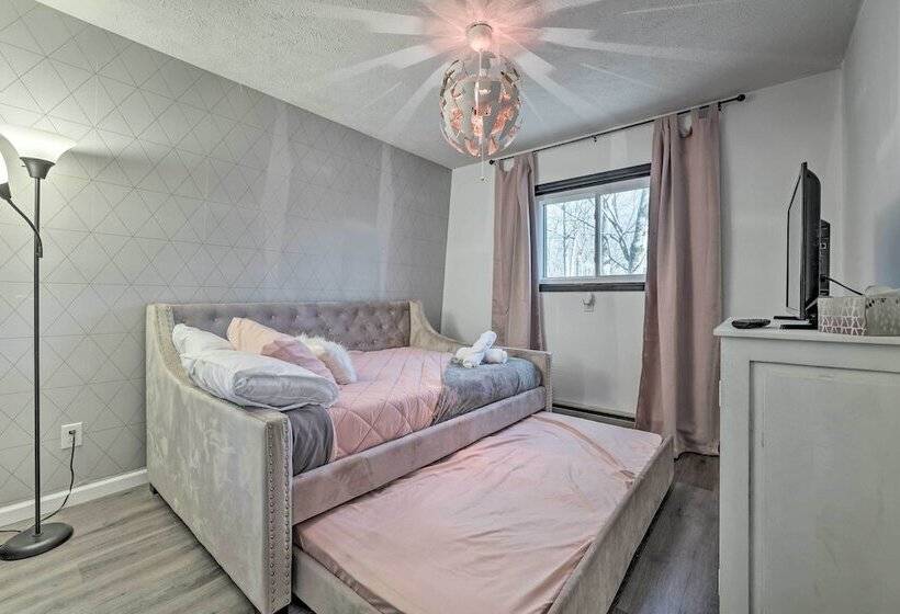 Tobyhanna Family Escape W/ Community Perks!