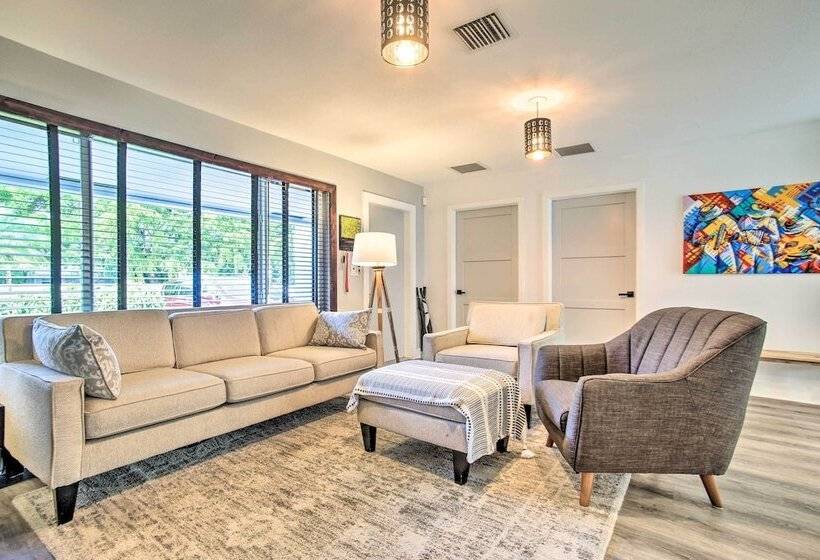 Tropical Home W/ Outdoor Oasis: 2 Mi To Beach