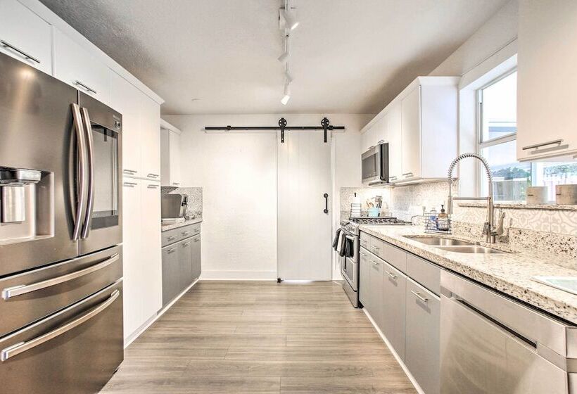 Tropical Home W/ Outdoor Oasis: 2 Mi To Beach