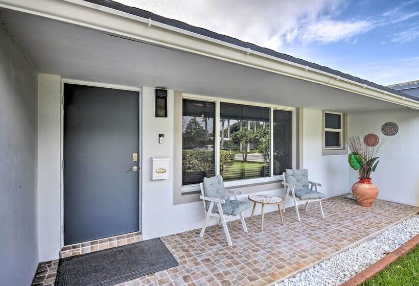 Tropical Home W/ Outdoor Oasis: 2 Mi To Beach