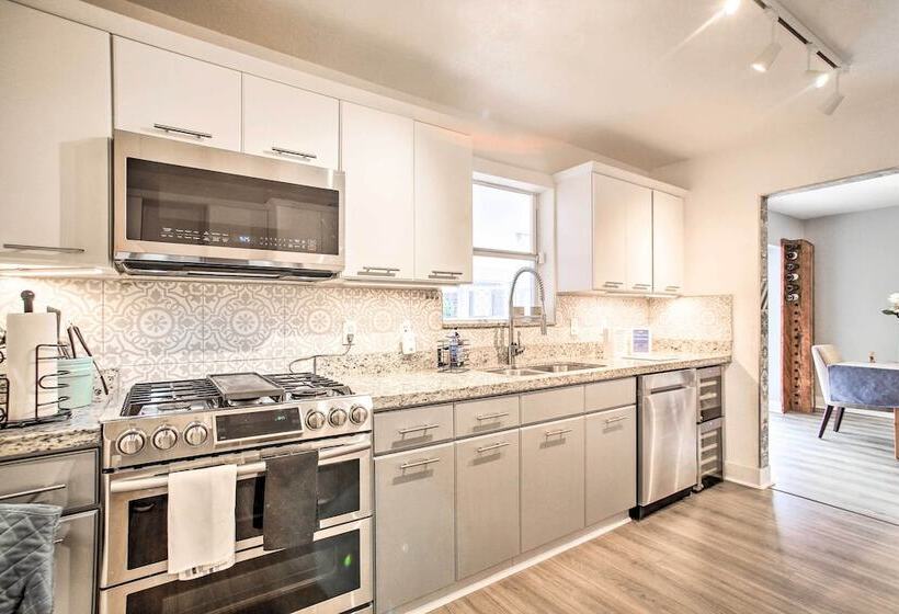 Tropical Home W/ Outdoor Oasis: 2 Mi To Beach