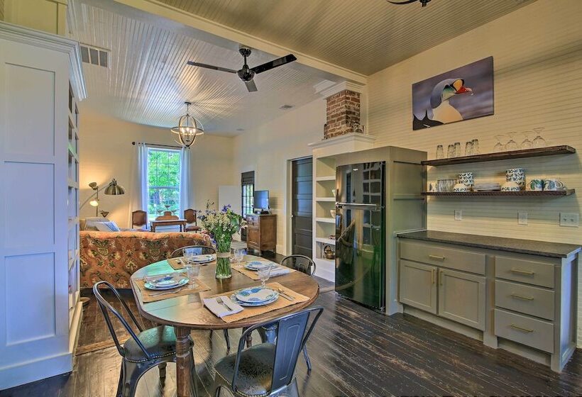 Updated Boerne Cottage: Sip, Explore & Relax!