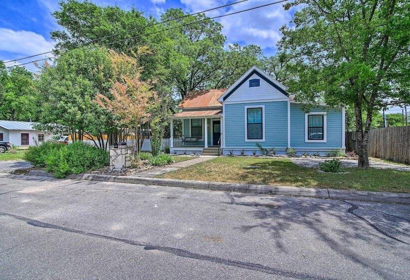 Updated Boerne Cottage: Sip, Explore & Relax!