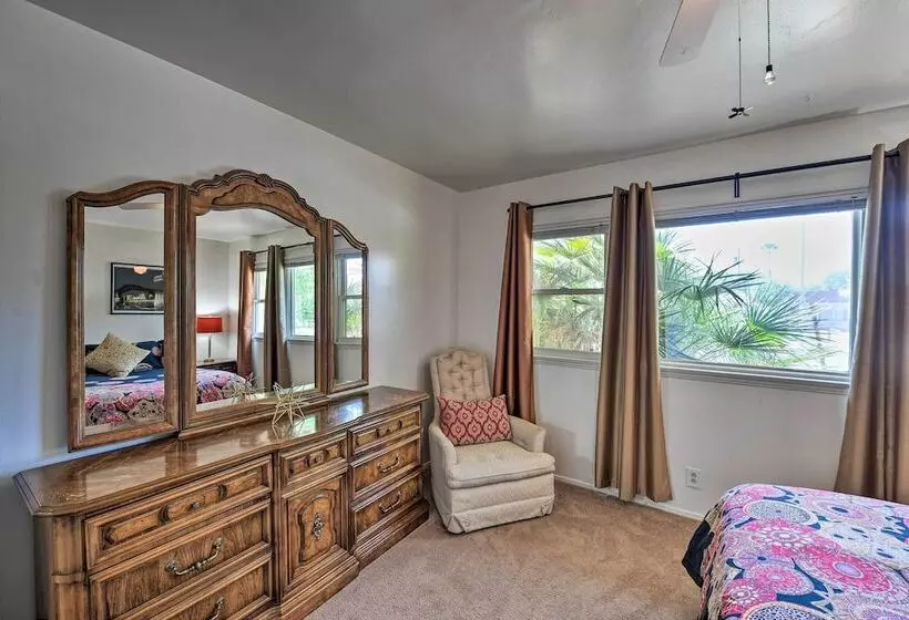 Vintage Las Vegas Oasis < 3 Mi To The Strip!