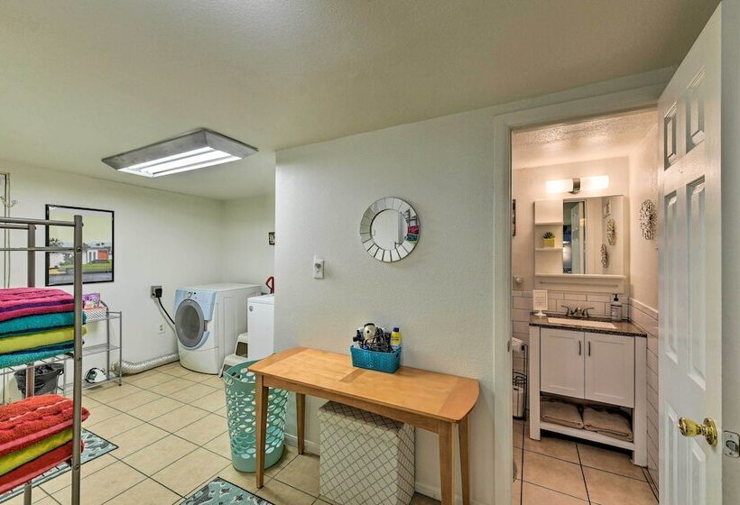 Vintage Las Vegas Oasis < 3 Mi To The Strip!