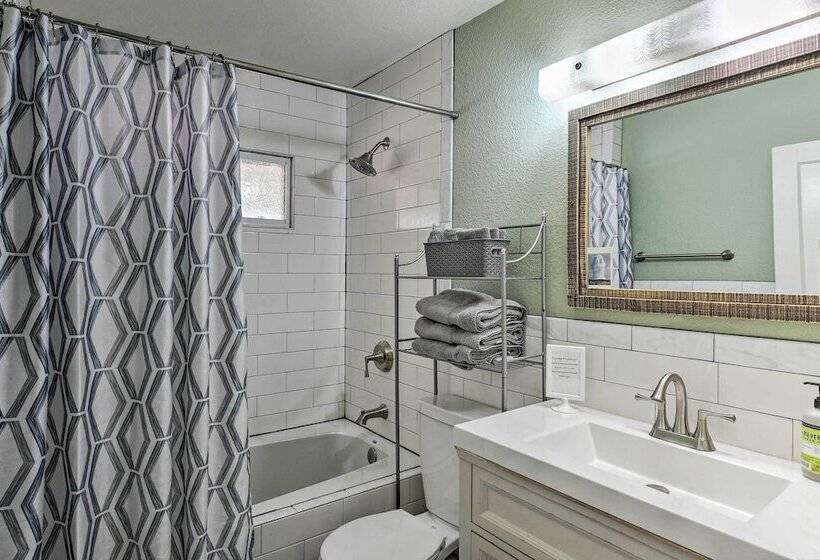 Vintage Las Vegas Oasis < 3 Mi To The Strip!