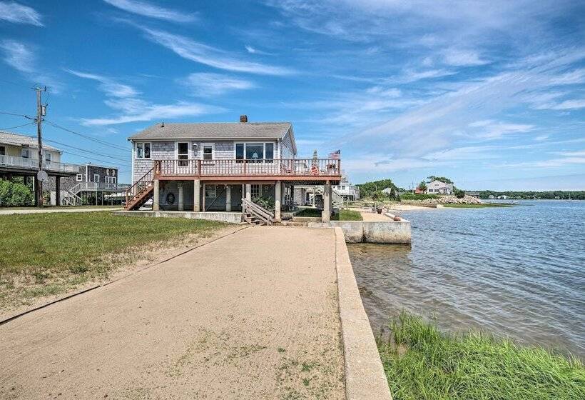 Waterfront Cape Cod Cottage W/ Deck & Beach Access