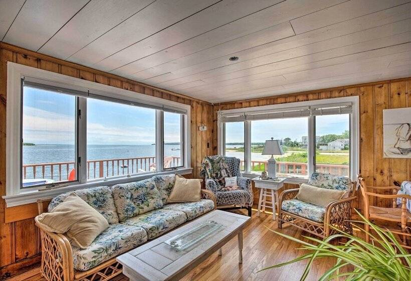 Waterfront Cape Cod Cottage W/ Deck & Beach Access