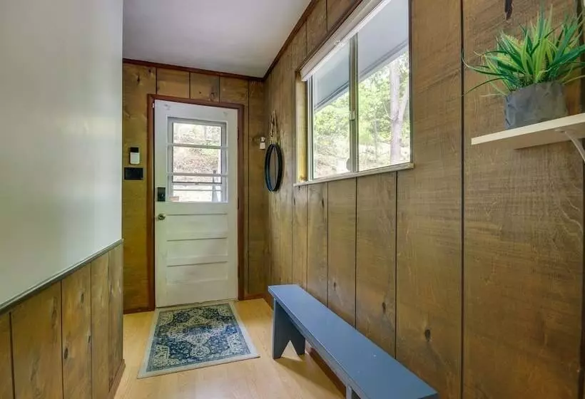 Private Dock: Waterfront Gem On Lake Of The Ozarks