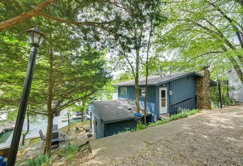 Private Dock: Waterfront Gem On Lake Of The Ozarks