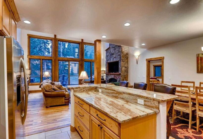 Breckenridge Home W/ Deck + Hot Tub Near Skiing!
