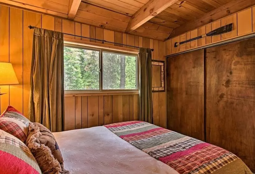 10 Mi To Ski Slopes: South Lake Tahoe Home