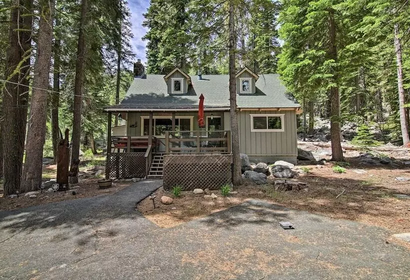 10 Mi To Ski Slopes: South Lake Tahoe Home