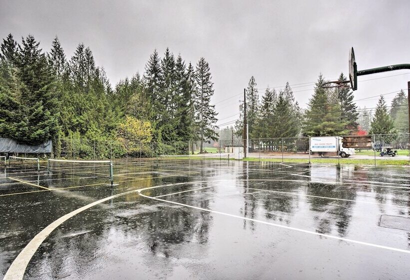 Cabin W/ Hot Tub, 25 Mi To Olympic Nat L Park