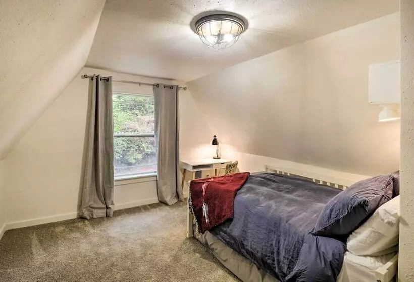 Cabin W/ Hot Tub, 25 Mi To Olympic Nat L Park