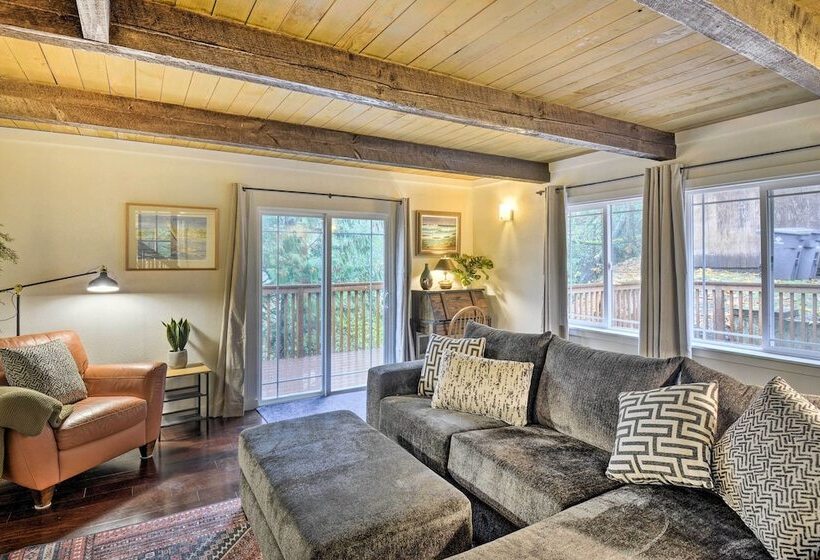 Cabin W/ Hot Tub, 25 Mi To Olympic Nat L Park