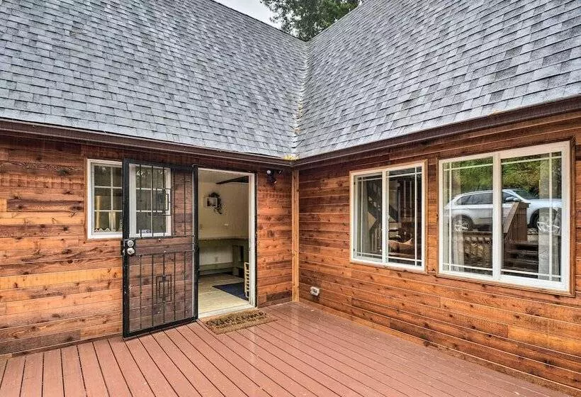 Cabin W/ Hot Tub, 25 Mi To Olympic Nat L Park