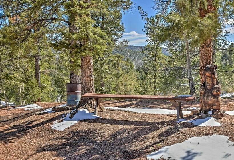 Cabin W/ Mtn Views   5 Mi To Mueller State Park!