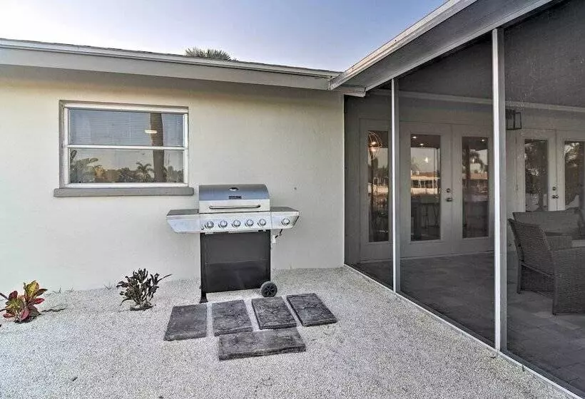 Canal Front Bradenton  Caribbean Retreat  W/ Pool