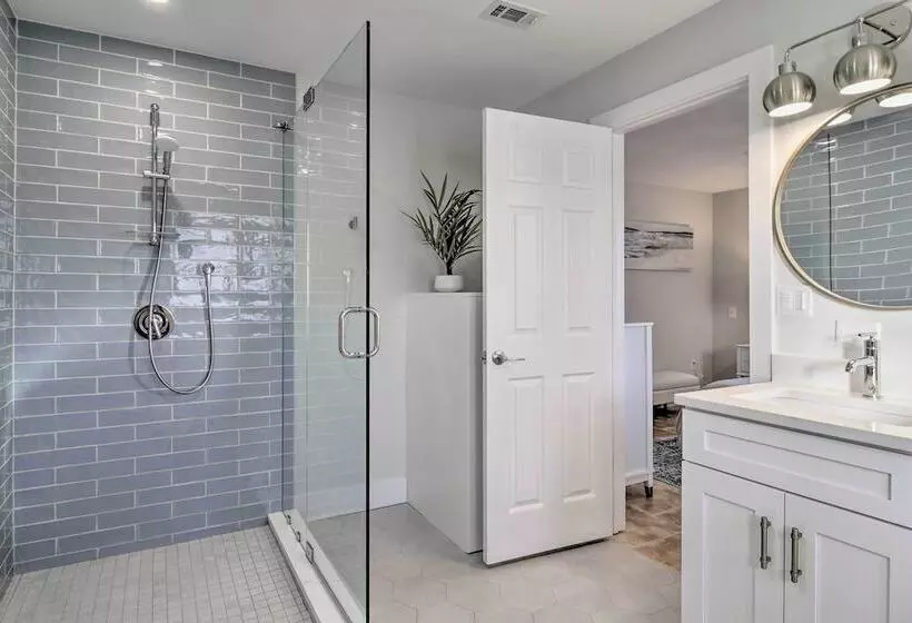 Canal Front Bradenton  Caribbean Retreat  W/ Pool