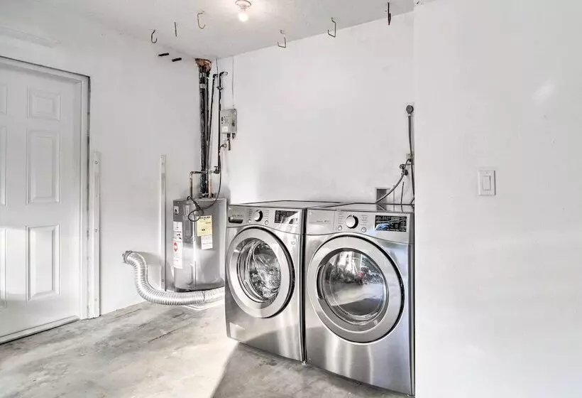 Canal Front Bradenton  Caribbean Retreat  W/ Pool