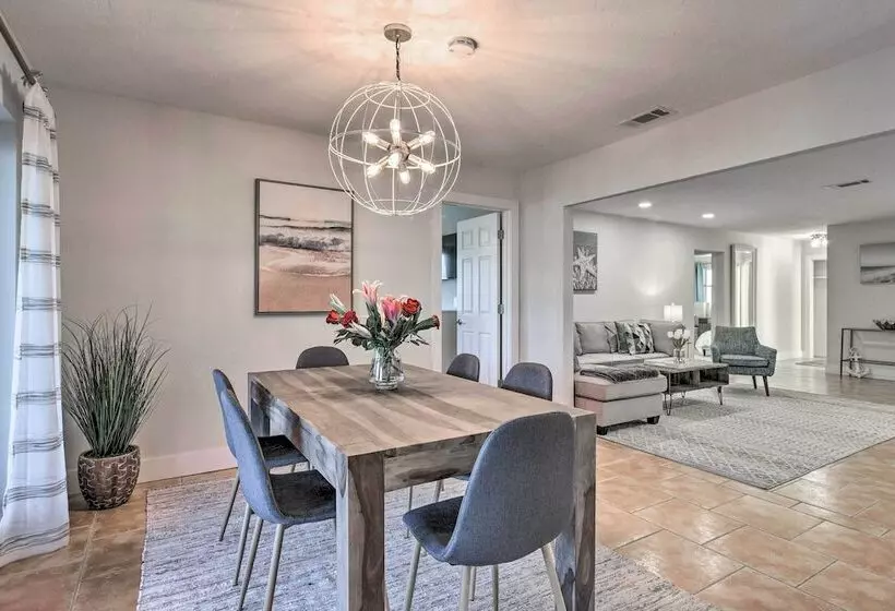 Canal Front Bradenton  Caribbean Retreat  W/ Pool