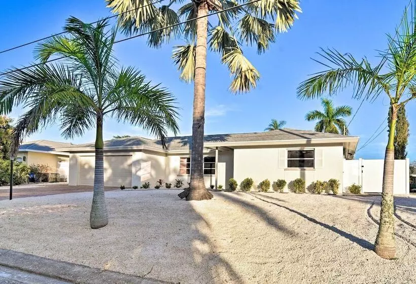 Canal Front Bradenton  Caribbean Retreat  W/ Pool