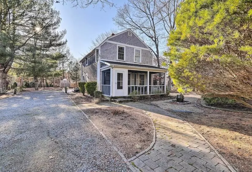 Charming East Falmouth Home W/ Hot Tub!