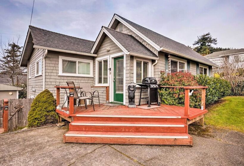 Charming Gold Beach Home < 1 Mi To Rogue River!
