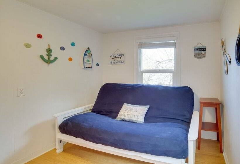 Charming Gold Beach Home < 1 Mi To Rogue River!