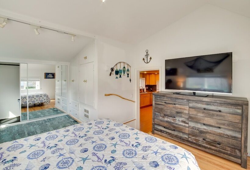 Charming Gold Beach Home < 1 Mi To Rogue River!