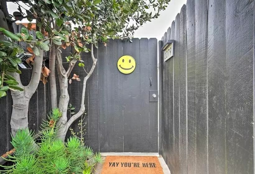 Chic & Central Ventura Home   Walk To Beach!