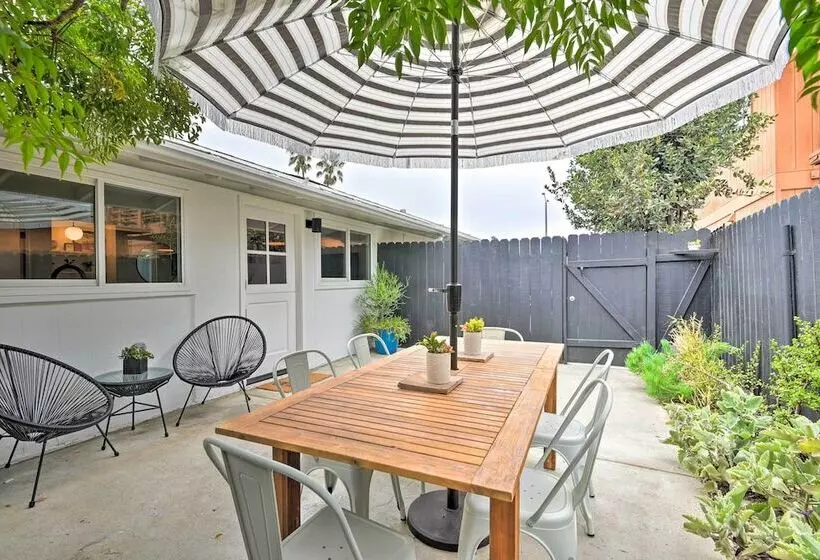 Chic & Central Ventura Home   Walk To Beach!