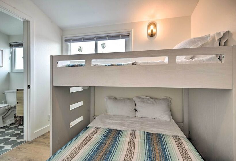 Chic & Central Ventura Home   Walk To Beach!