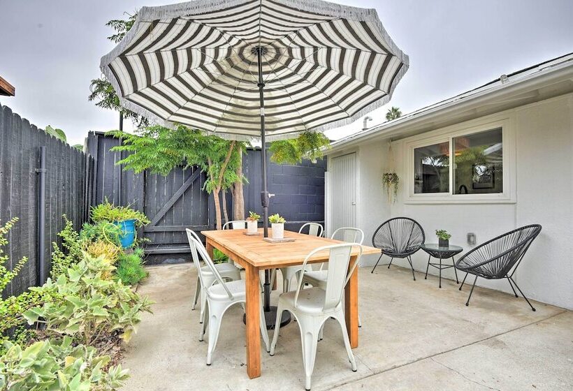 Chic & Central Ventura Home   Walk To Beach!