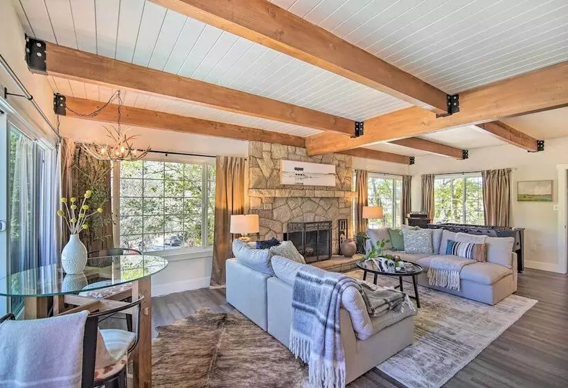 Chic Lake House W/ Furnished Deck & Hot Tub!