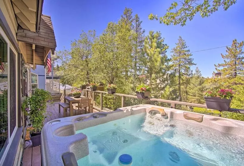 Chic Lake House W/ Furnished Deck & Hot Tub!