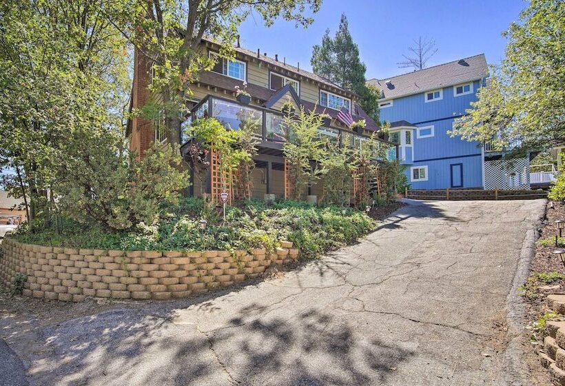 Chic Lake House W/ Furnished Deck & Hot Tub!