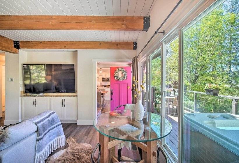 Chic Lake House W/ Furnished Deck & Hot Tub!