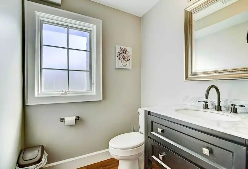 Lakefront Prospect Heights Home: Ice Fish On Site