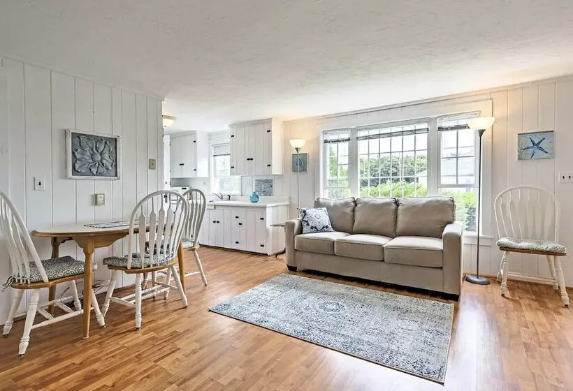 Modern Cape Cod Cottage: Walk To Craigville Beach